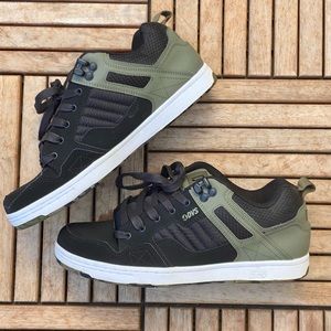 DVS SHOES